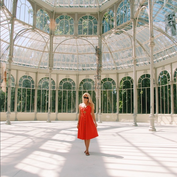 Meet your Posher, Megan - Picture 1 of 1